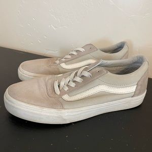 Vans Old Skool lace up shoes